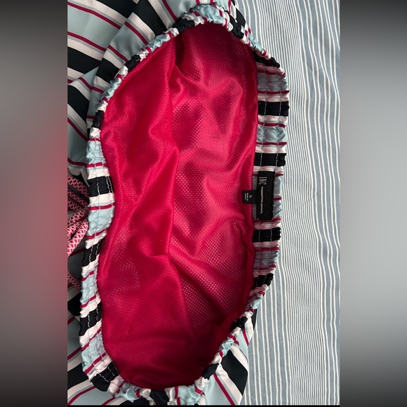 Like new 💙🤍 INC men’s XL swim trunks - Picture 11 of 12